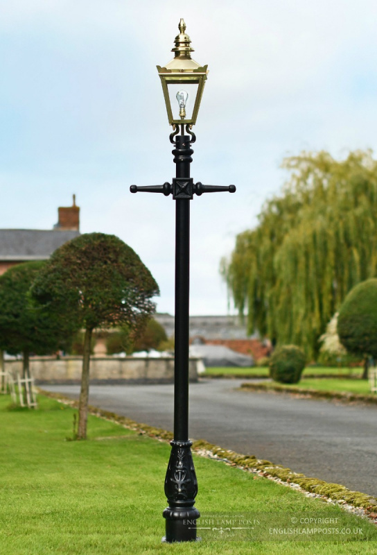 Polished Brass Kensington Lamp Post 2.25m